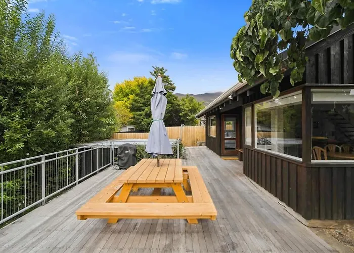 펜션 Tenby Street Retreat 와나카